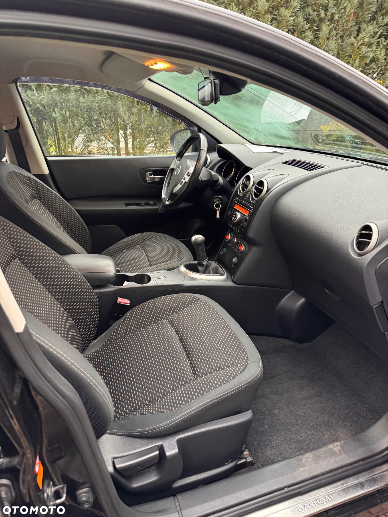 Nissan Qashqai 1.6 visia - 13