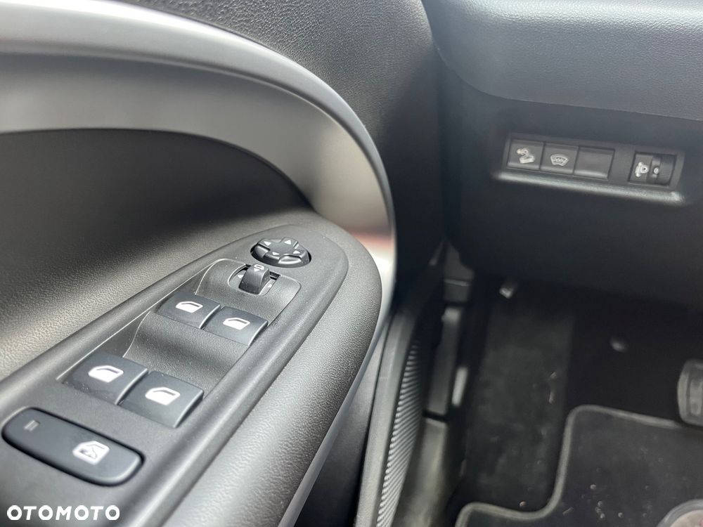 Jeep Avenger 54kWh Summit - 27