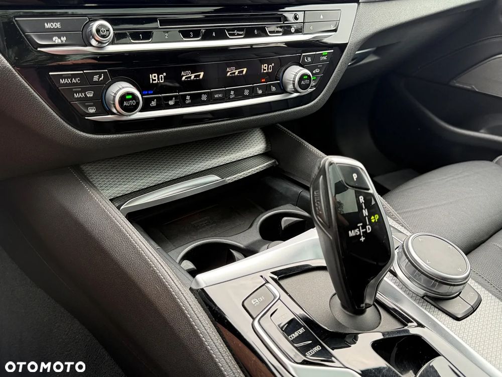 BMW Seria 5 540i xDrive GPF M Sport sport - 22