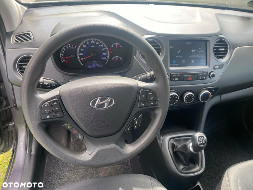 Hyundai i10 - 10