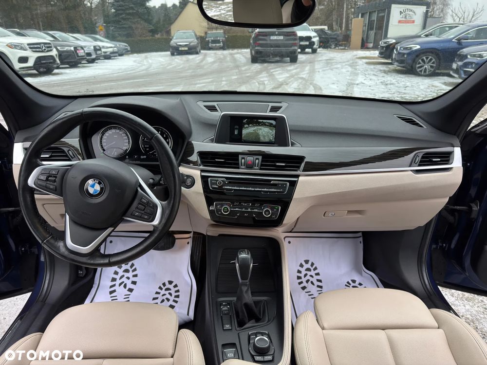 BMW X1 xDrive25i xLine sport - 24
