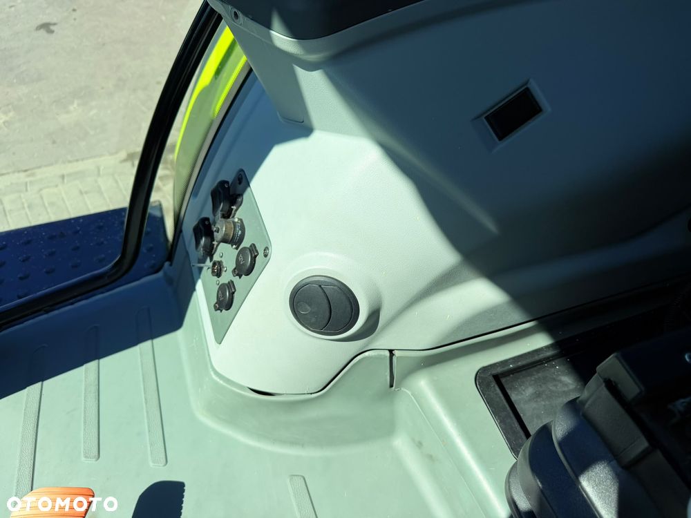 Claas Arion 650 CIS+ - 28