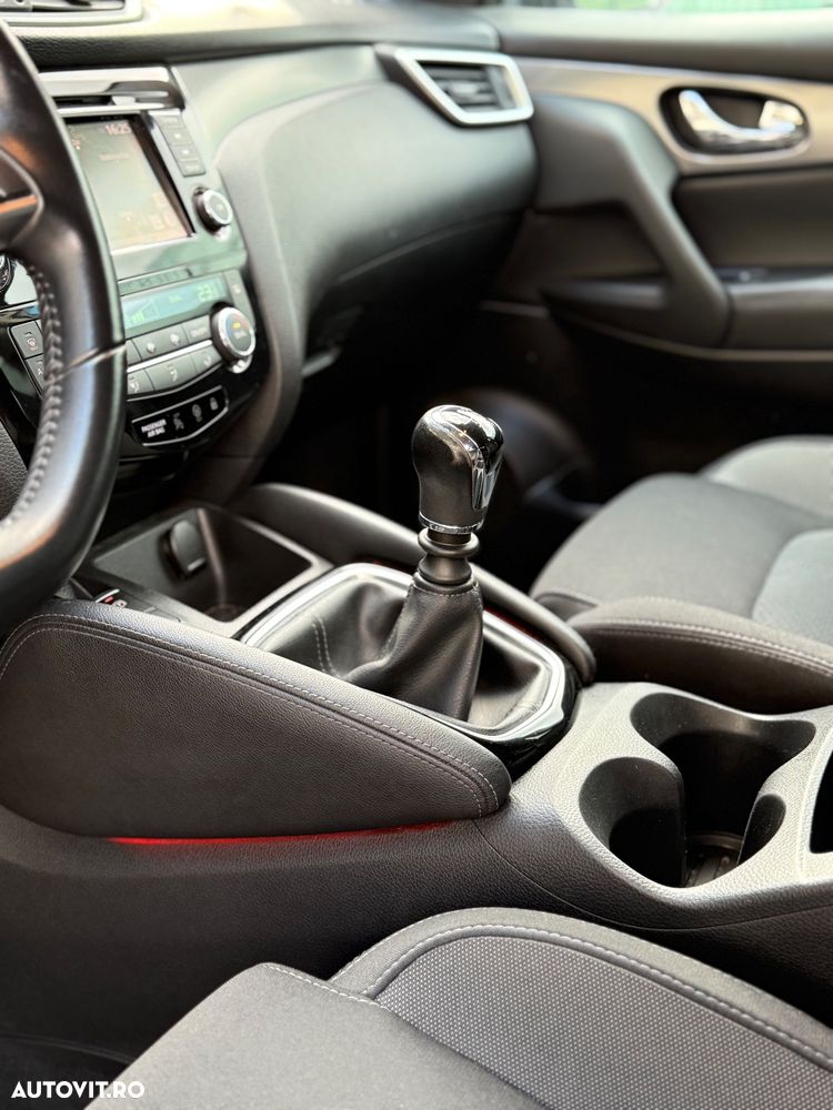 Nissan Qashqai 1.7 dCi N-CONNECTA - 14