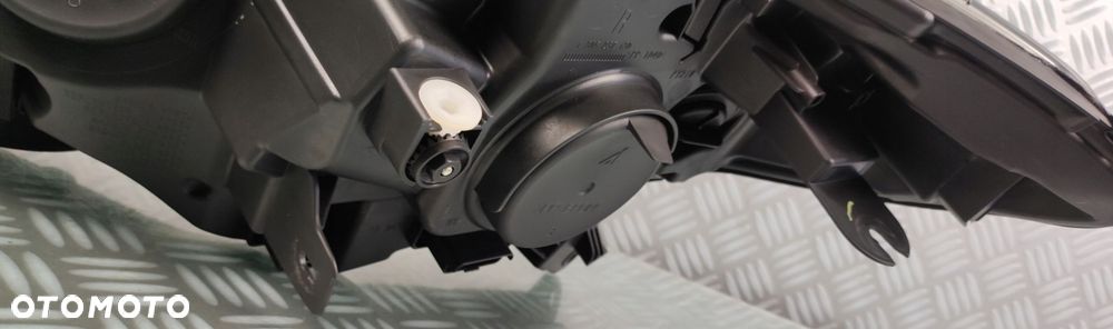 260103936R reflektor lampa prawy prawa przód przednia RENAULT CAPTUR I 1 EU - 11