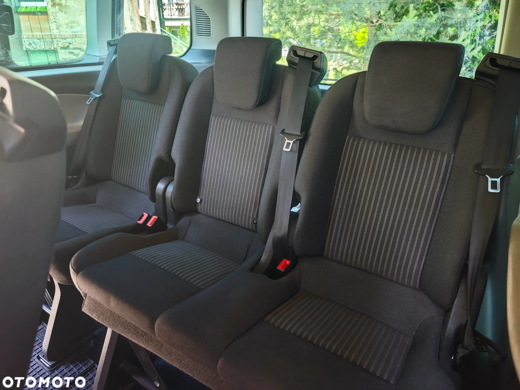 Ford Tourneo Custom - 14