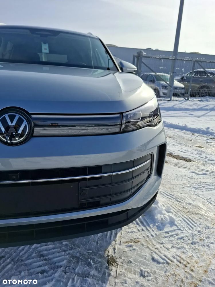 Volkswagen Tiguan - 9