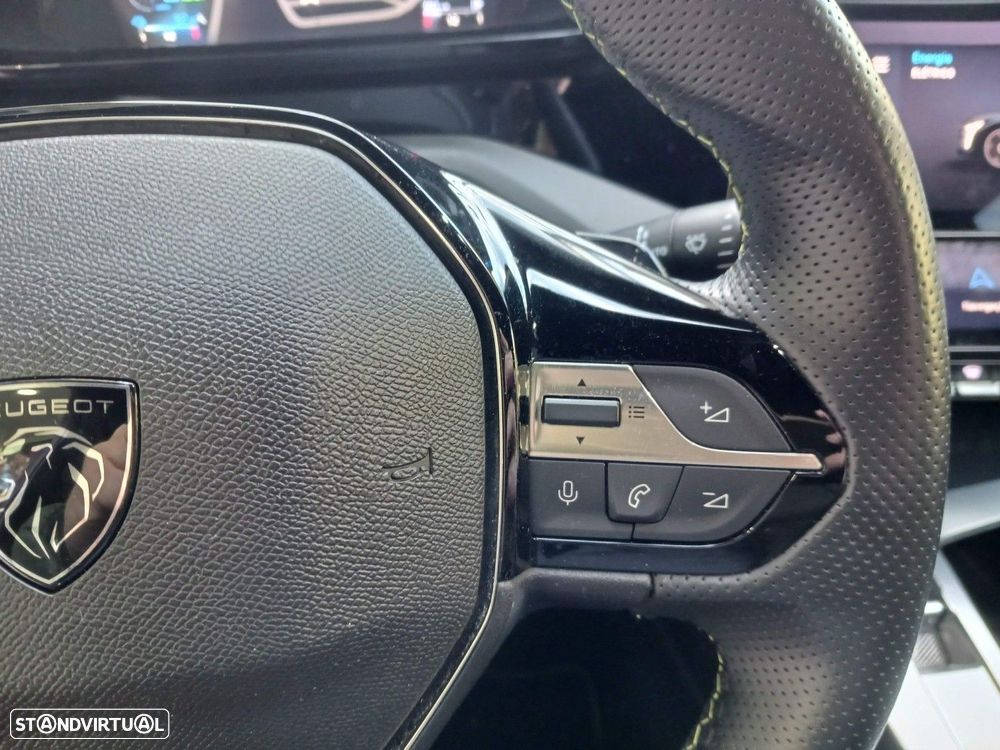 Peugeot 408 1.6 Hybrid GT e-EAT8 - 31