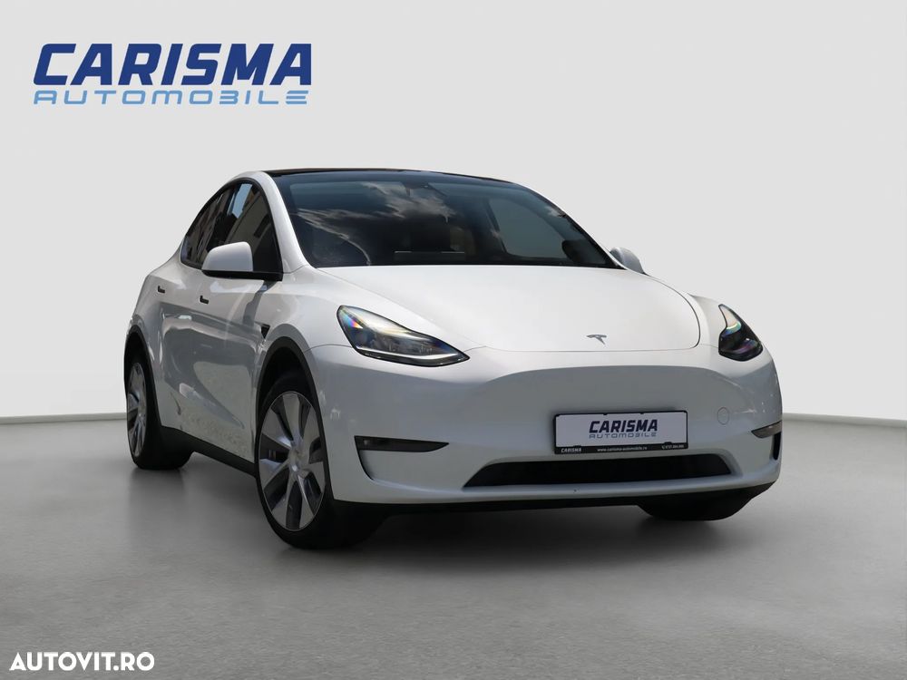 Tesla Model Y Long Range Dual Motor AWD - 1