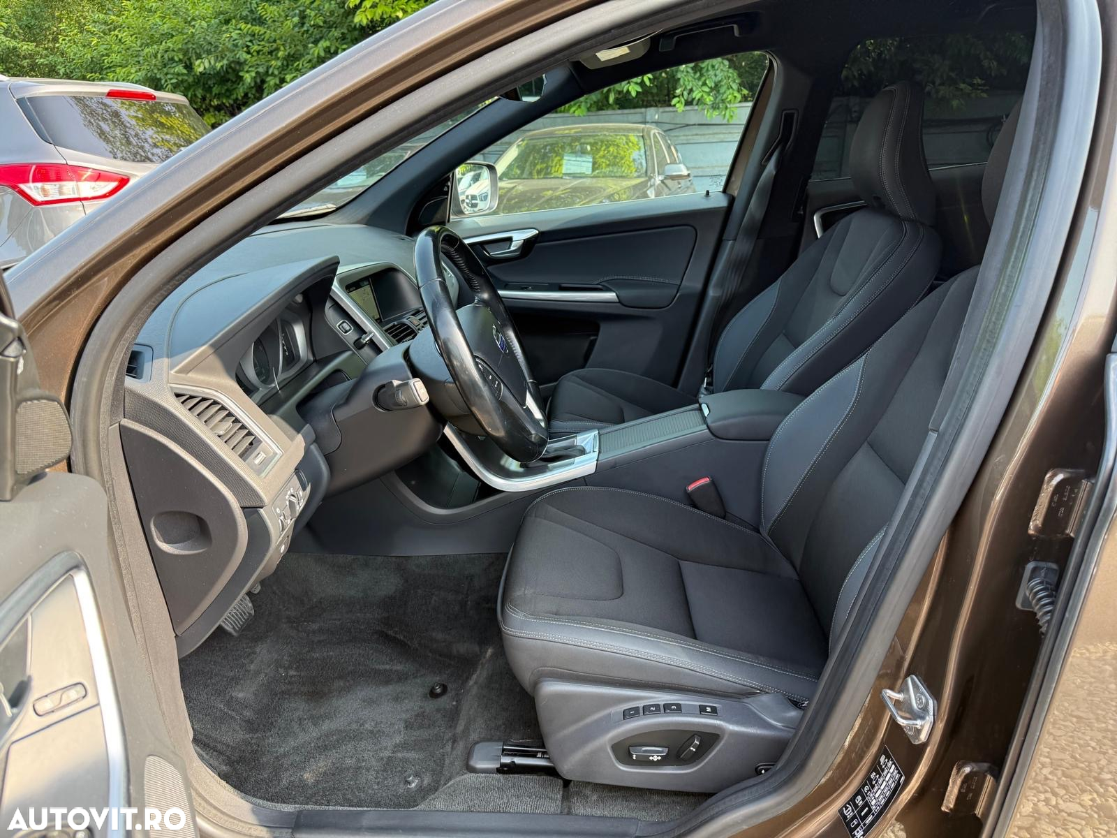 Volvo XC 60 - 25
