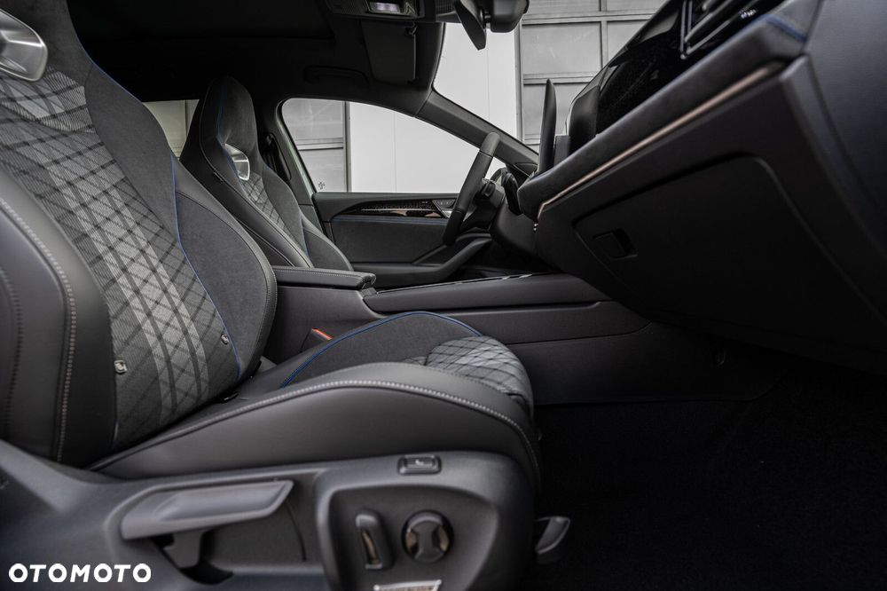 Volkswagen Passat - 14