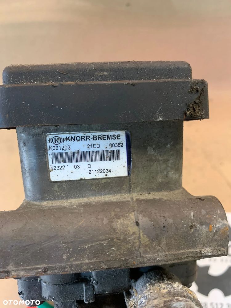 Zawór modulator EBS VOLVO / RENAULT FH13 przód KNORR BREMSE K021203 - 3