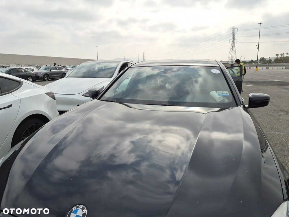 BMW Seria 7 740i - 12
