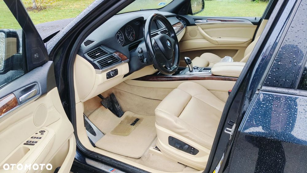 BMW X5 xDrive50i - 10