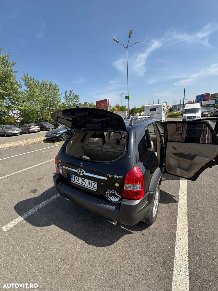 Hyundai Tucson 2.0 CRDI VGT 4WD - 10