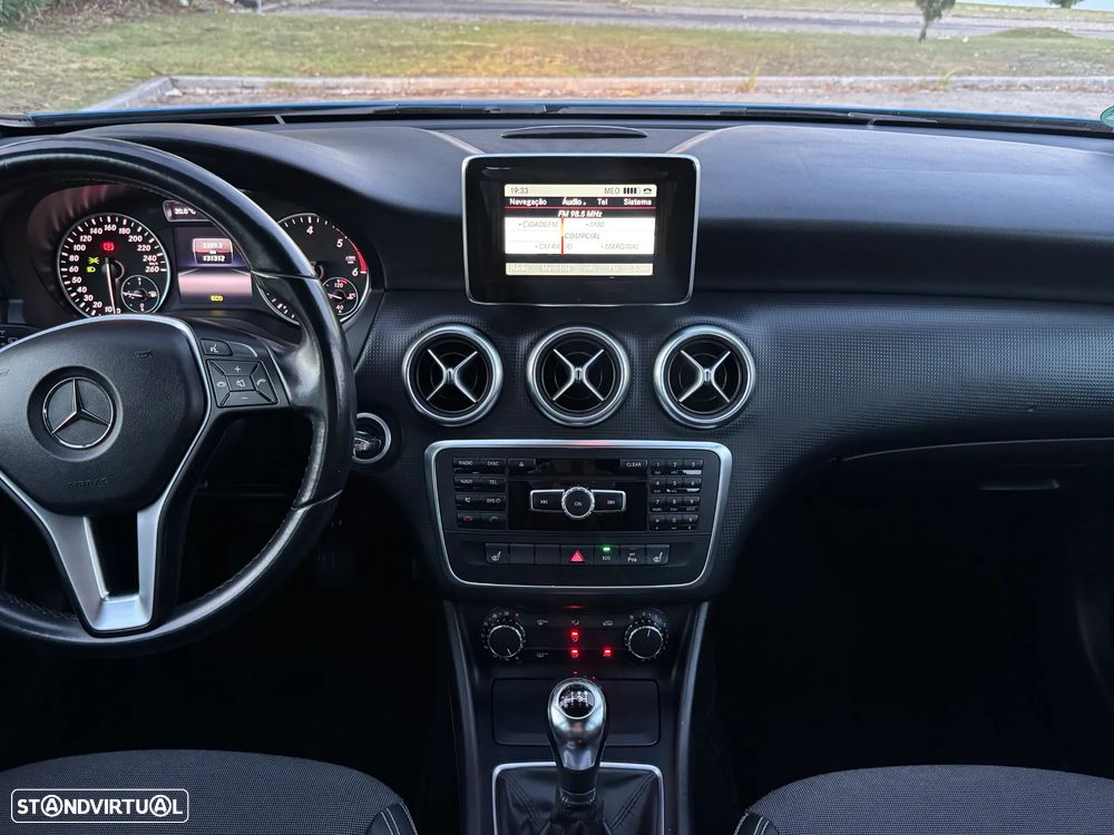 Mercedes-Benz A 180 CDI (BlueEFFICIENCY) Urban - 12
