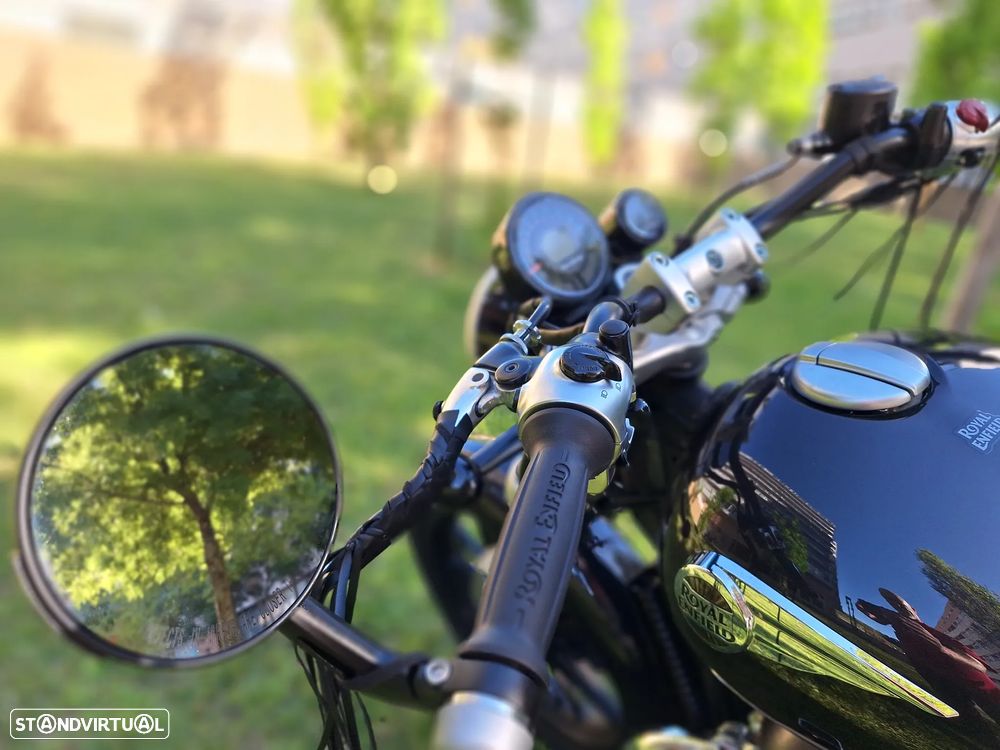 Royal Enfield Super Meteor 650 - 6