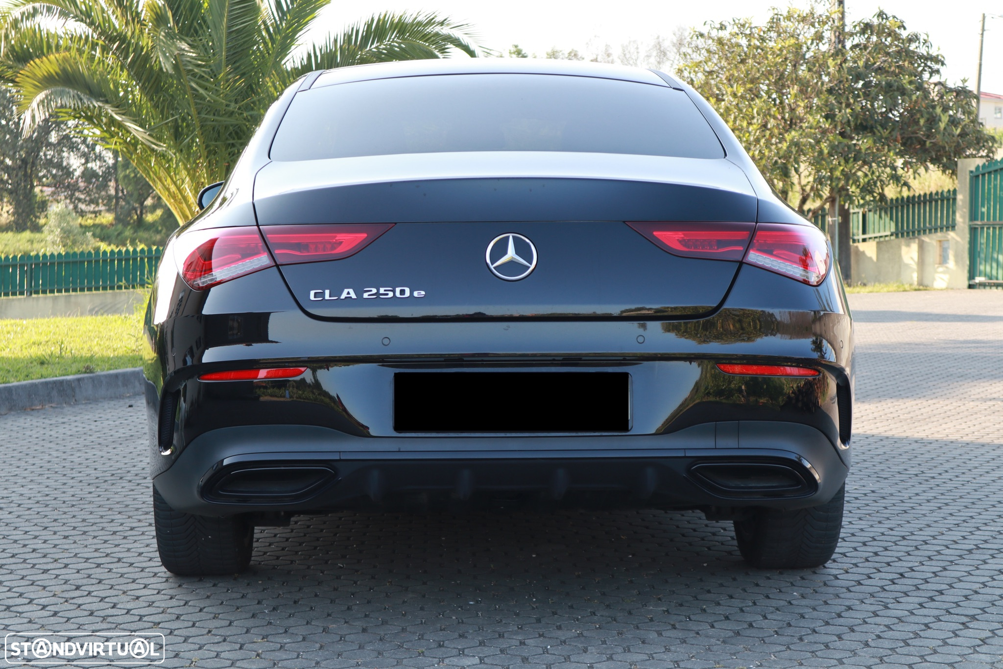 Mercedes-Benz CLA 250 e AMG Line - 4