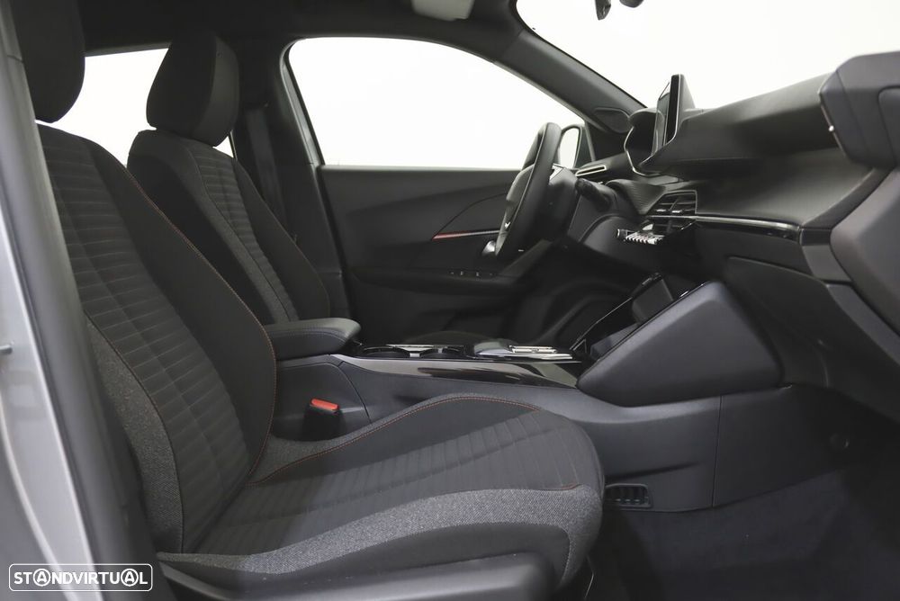 Peugeot e-2008 50 kWh Active Pack - 10