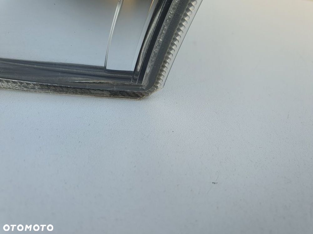 TOYOTA PRIUS plus prius+ lampa prawa tylna lift 12-18 - 2
