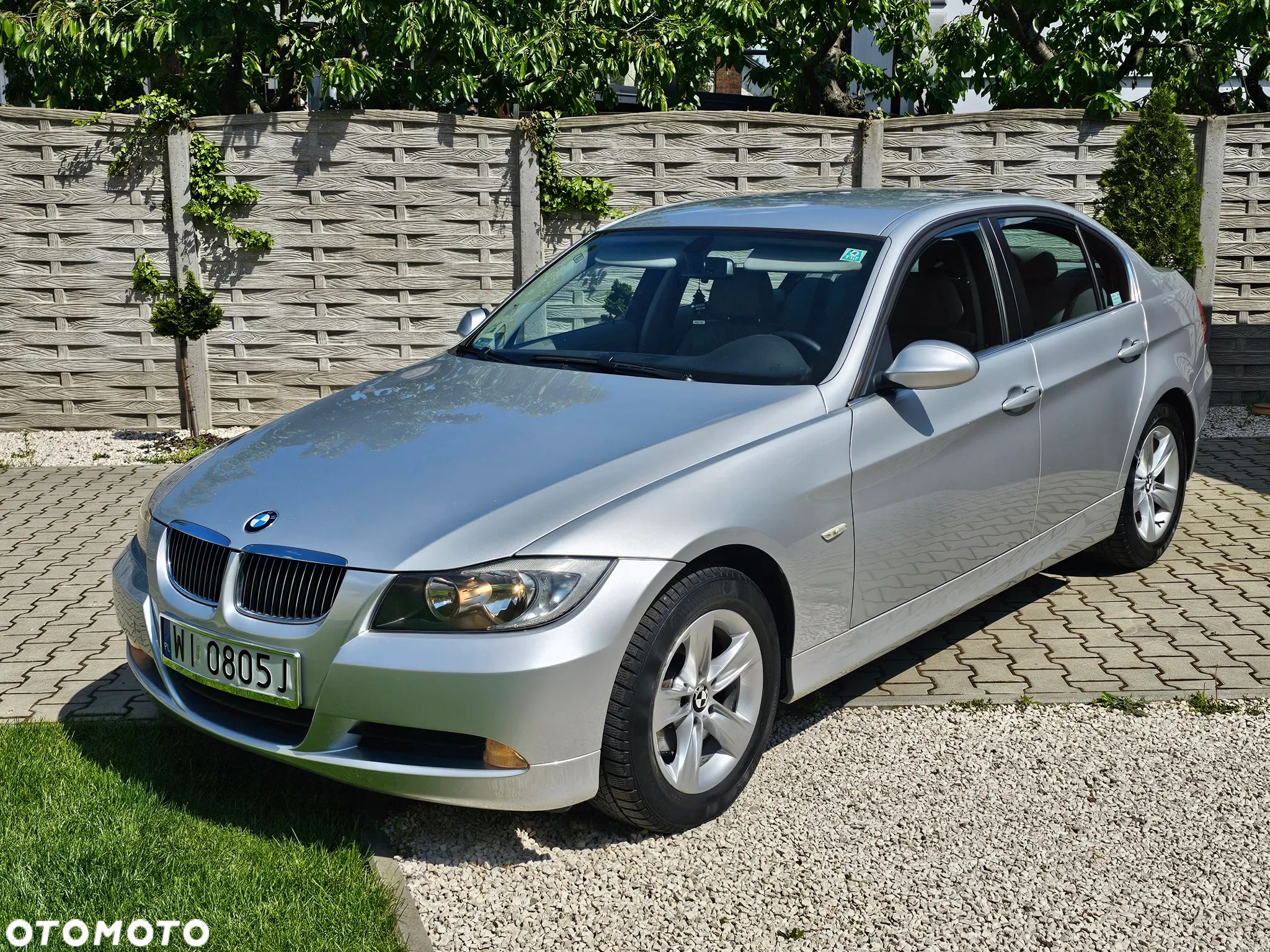 BMW Seria 3 325i - 1