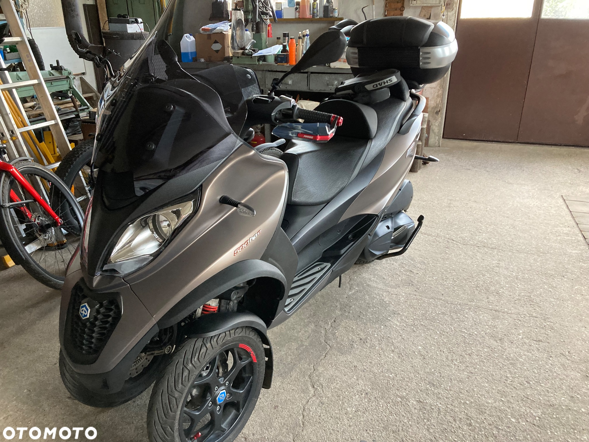 Piaggio MP-3 - 5