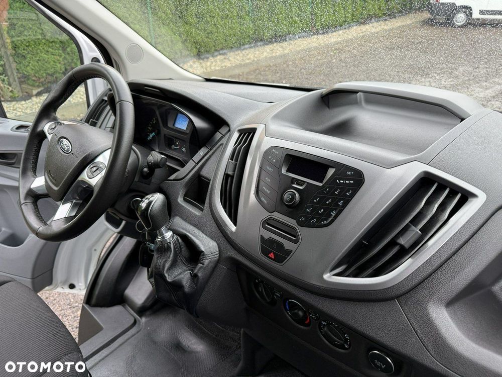 Ford Transit - 13