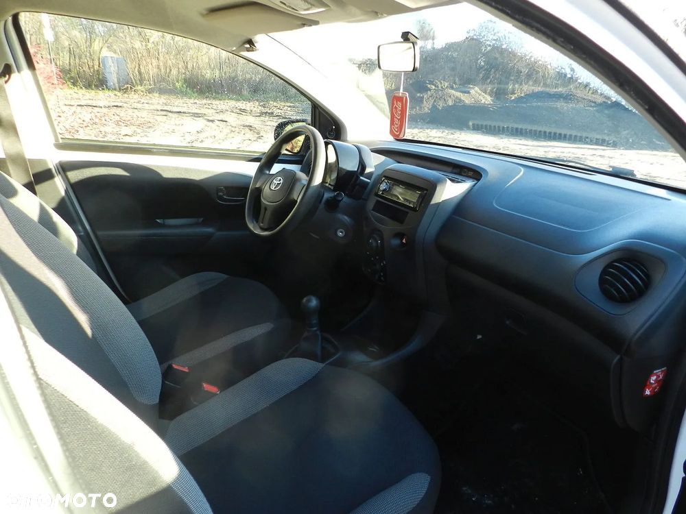 Toyota Aygo - 10