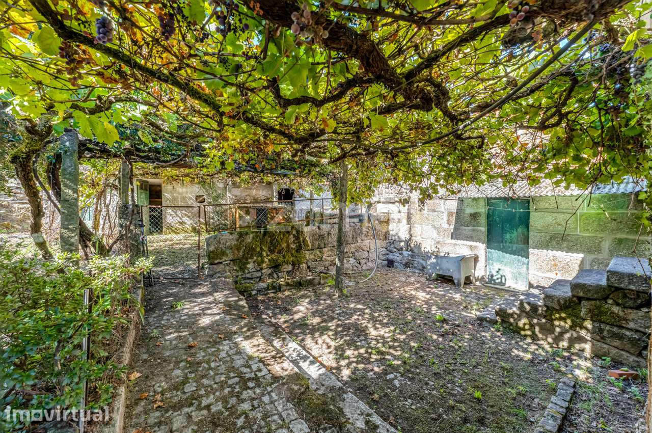 Moradia em Granito c/ terreno 1.834m² - Avessadas | Marco de Canave... - Grande imagem: 4/16