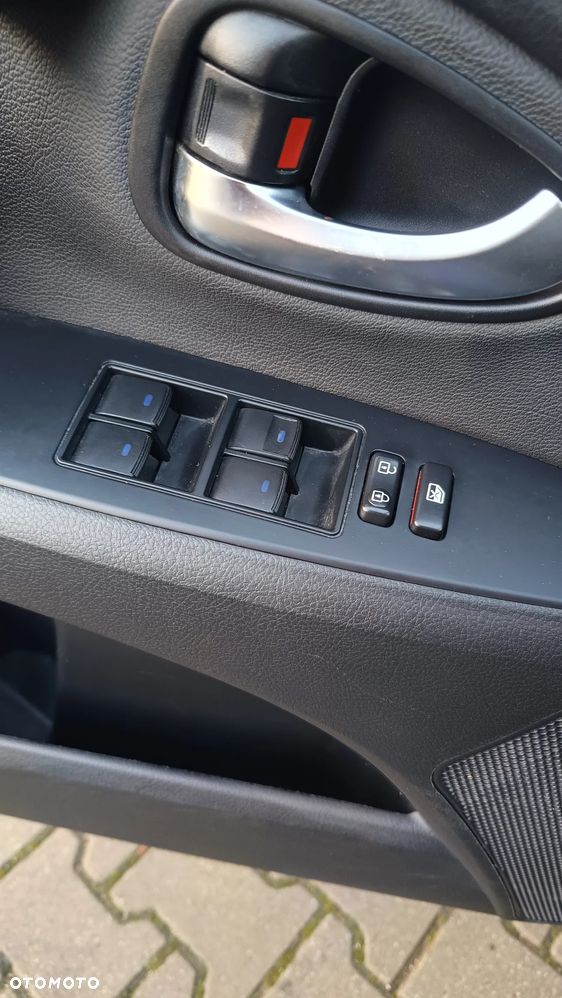 Toyota Avensis 1.8 Prestige - 14