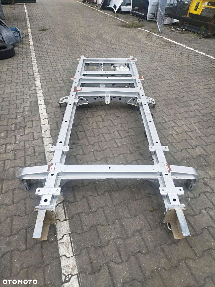 RAMA MERCEDES SPRINTER 906 POJEDYNCZE KOLO 327CM - 1