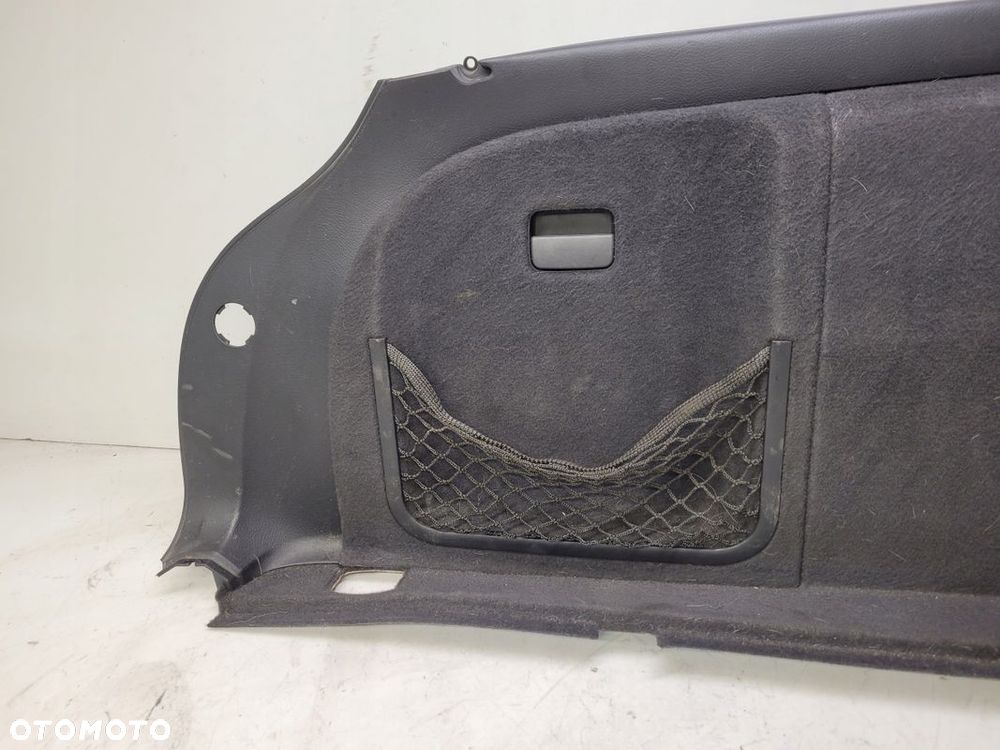 BOCZEK BAGAŻNIKA LEWY AUDI A4 B7 AVANT 8E9863879M - 2