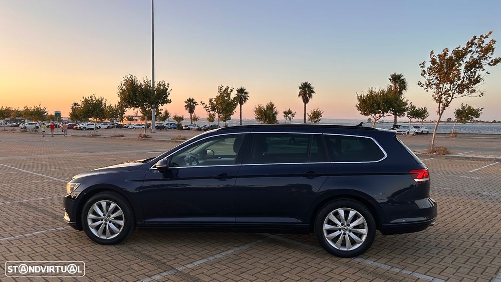 VW Passat Variant 2.0 TDI Highline - 12