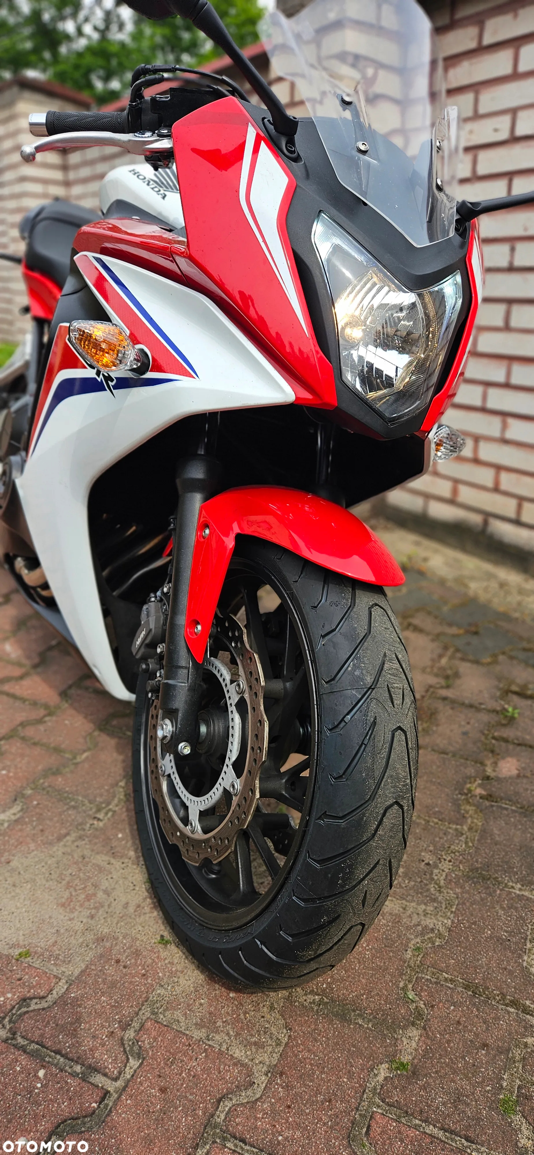 Honda CBR - 8