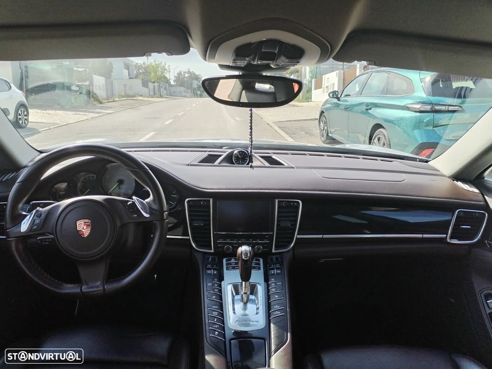 Porsche Panamera S Hybrid - 13
