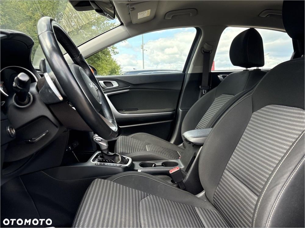 Kia Ceed 1.5 T-GDI M DCT - 10