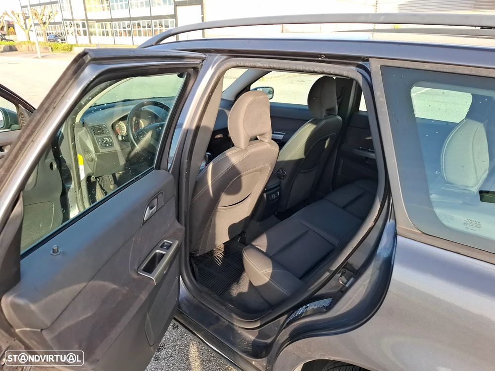Volvo V50 2.0 D Nível 2 - 14