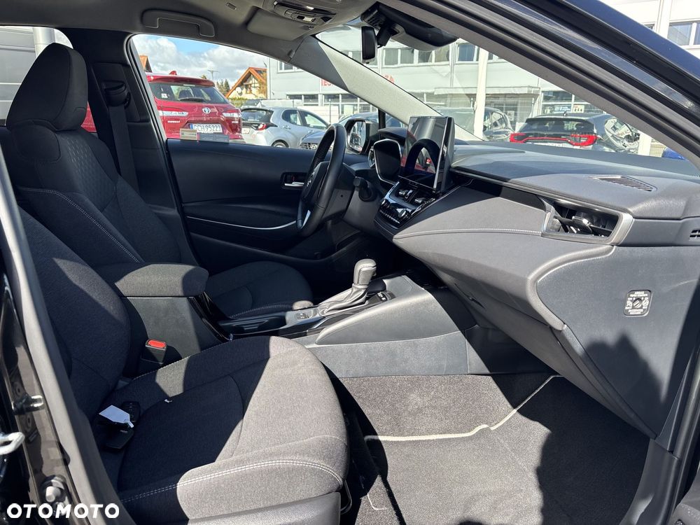 Toyota Corolla 1.8 Hybrid Style - 17