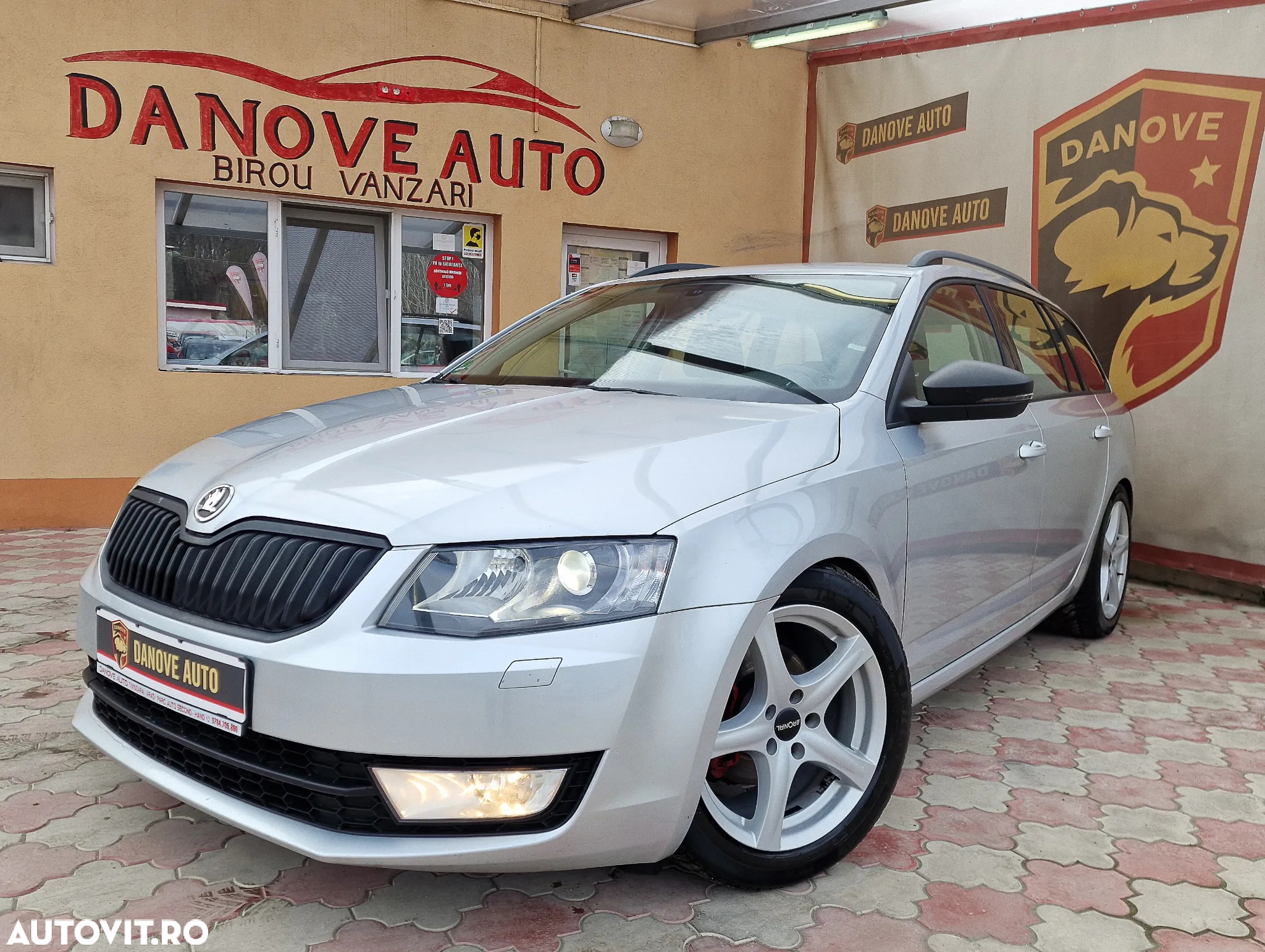 Skoda Octavia 2.0 TDI DSG Style - 9