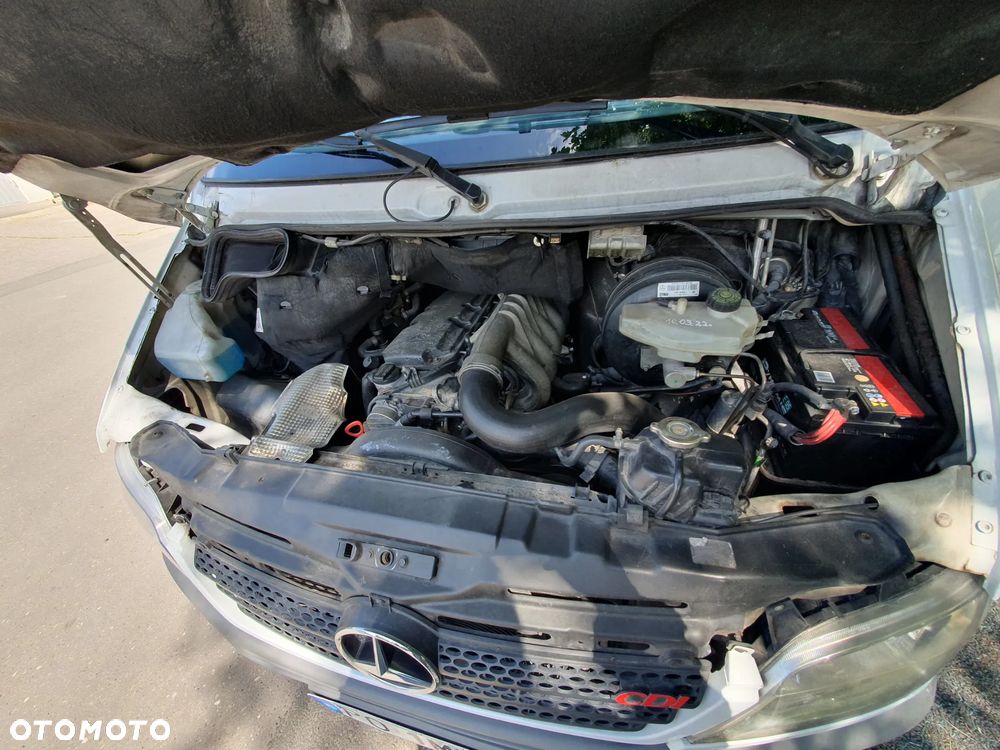 Mercedes-Benz Sprinter - 4