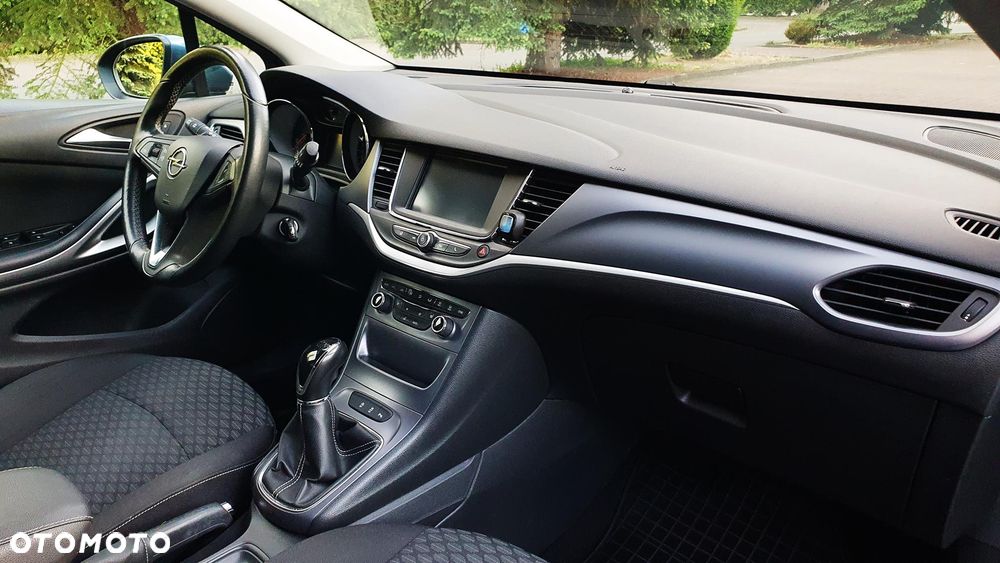 Opel Astra 1.6 CDTI Elite S&S - 10