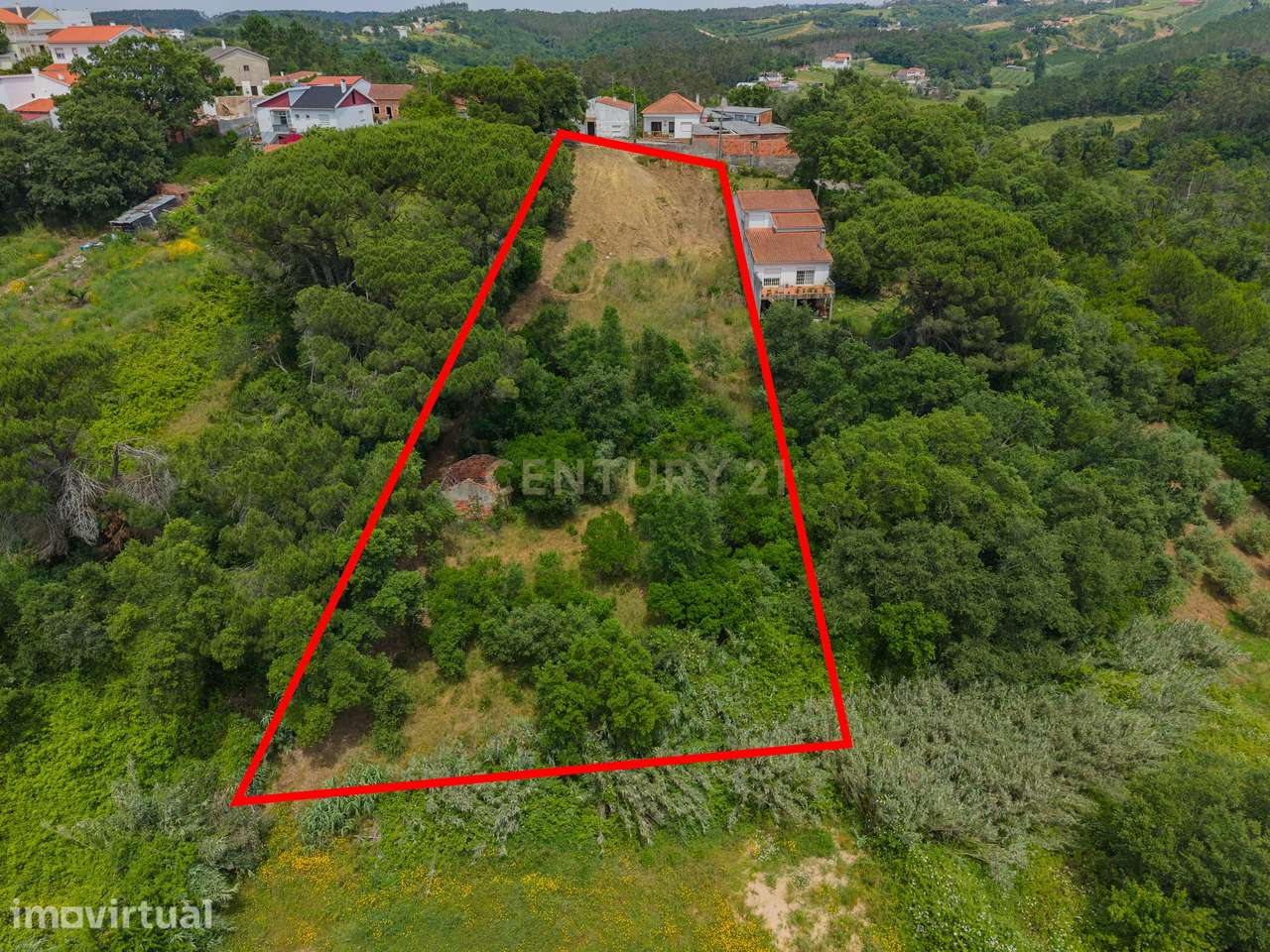 Terreno com 2.705 m² na Boavista, Alcobaça - Grande imagem: 2/11