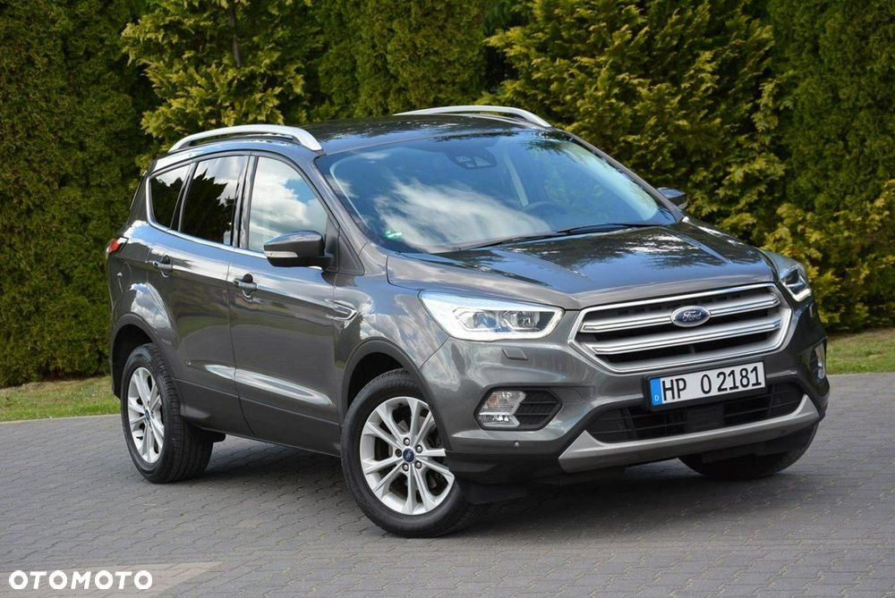 Ford Kuga 1.5 EcoBoost 2x4 Titanium - 10
