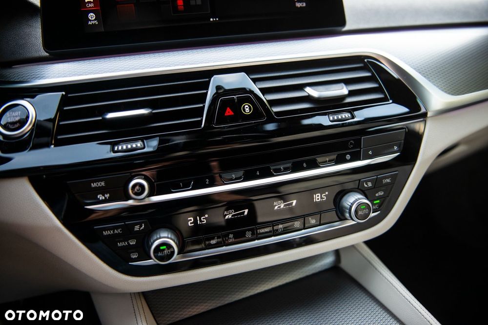 BMW Seria 5 520d xDrive MHEV M Sport sport - 37