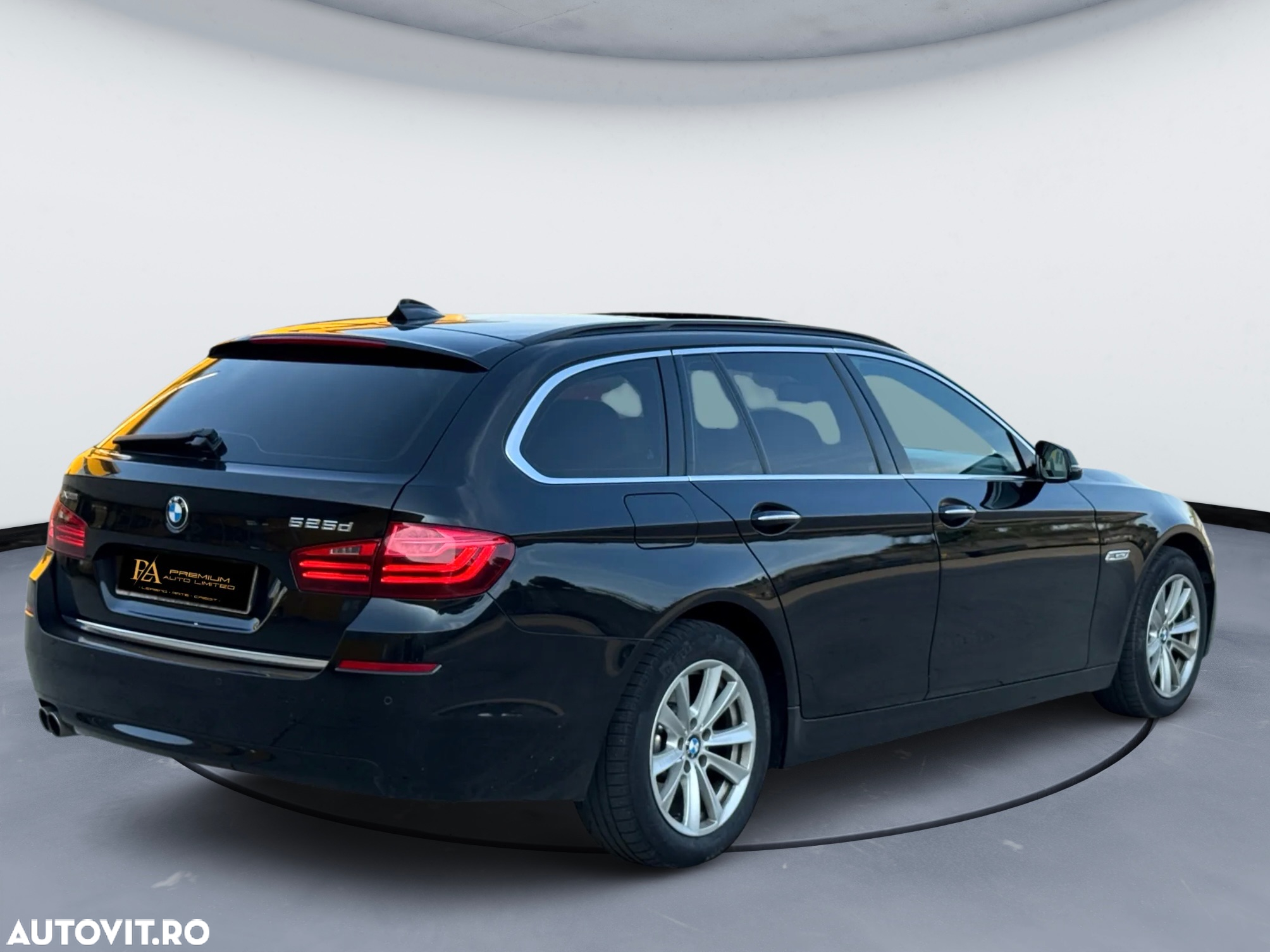 BMW Seria 5 525d Touring Aut. Luxury Line - 4