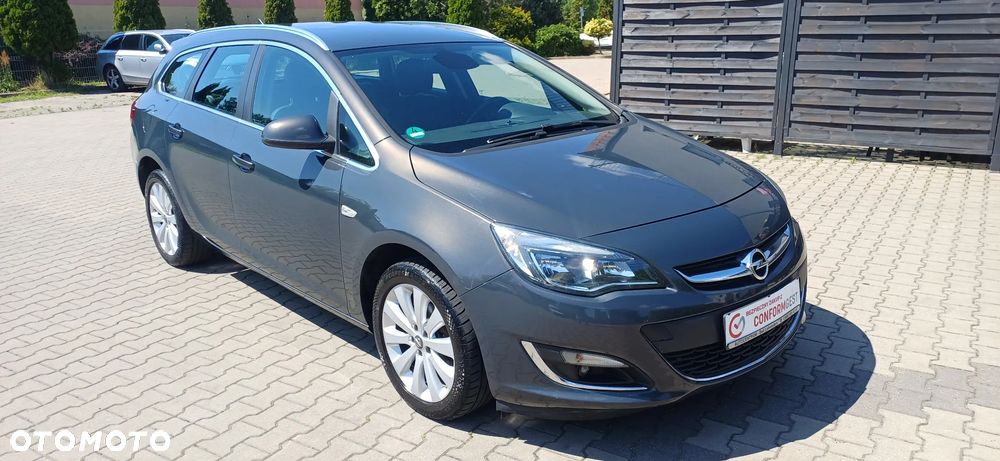 Opel Astra 1.4 T Cosmo EU6 - 4
