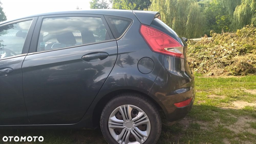 Ford Fiesta 1.4 TDCi Ambiente - 7