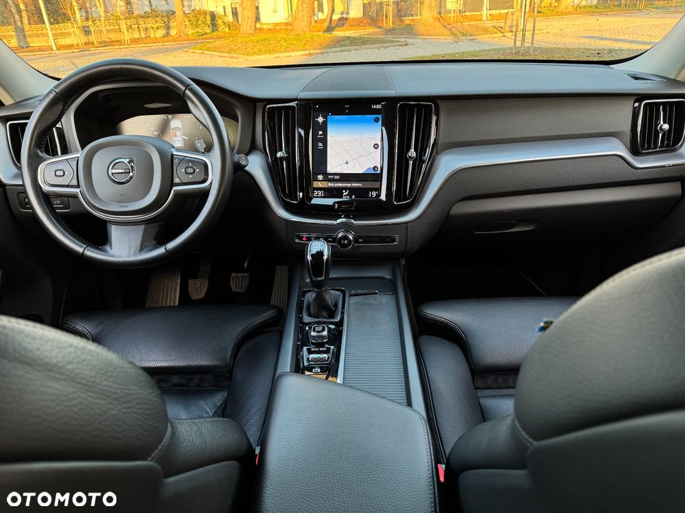 Volvo XC 60 D3 Momentum Pro - 13