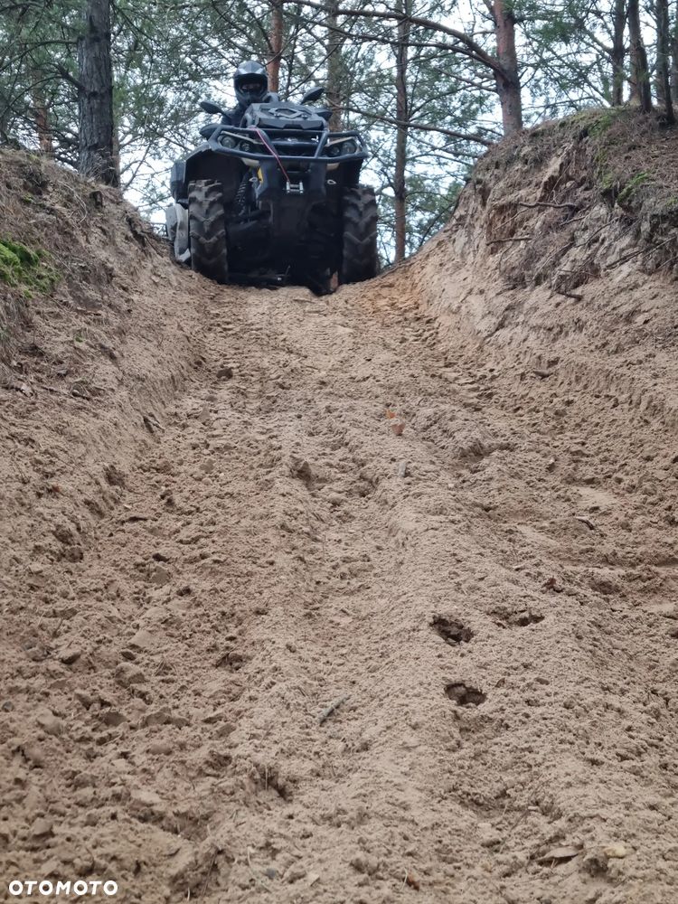 Can-Am Outlander - 8