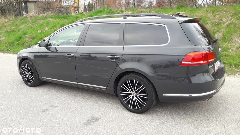 Volkswagen Passat 2.0 TDI DSG BlueMotion Technology Comfortline - 3