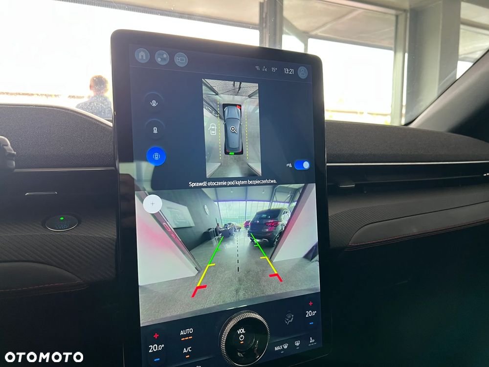 Ford Mustang Mach-E - 31